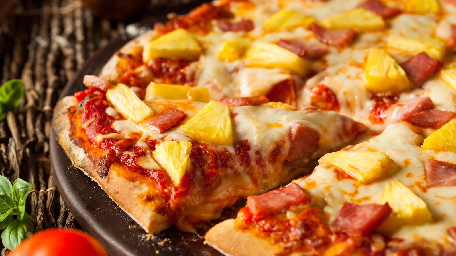 pizza ananas