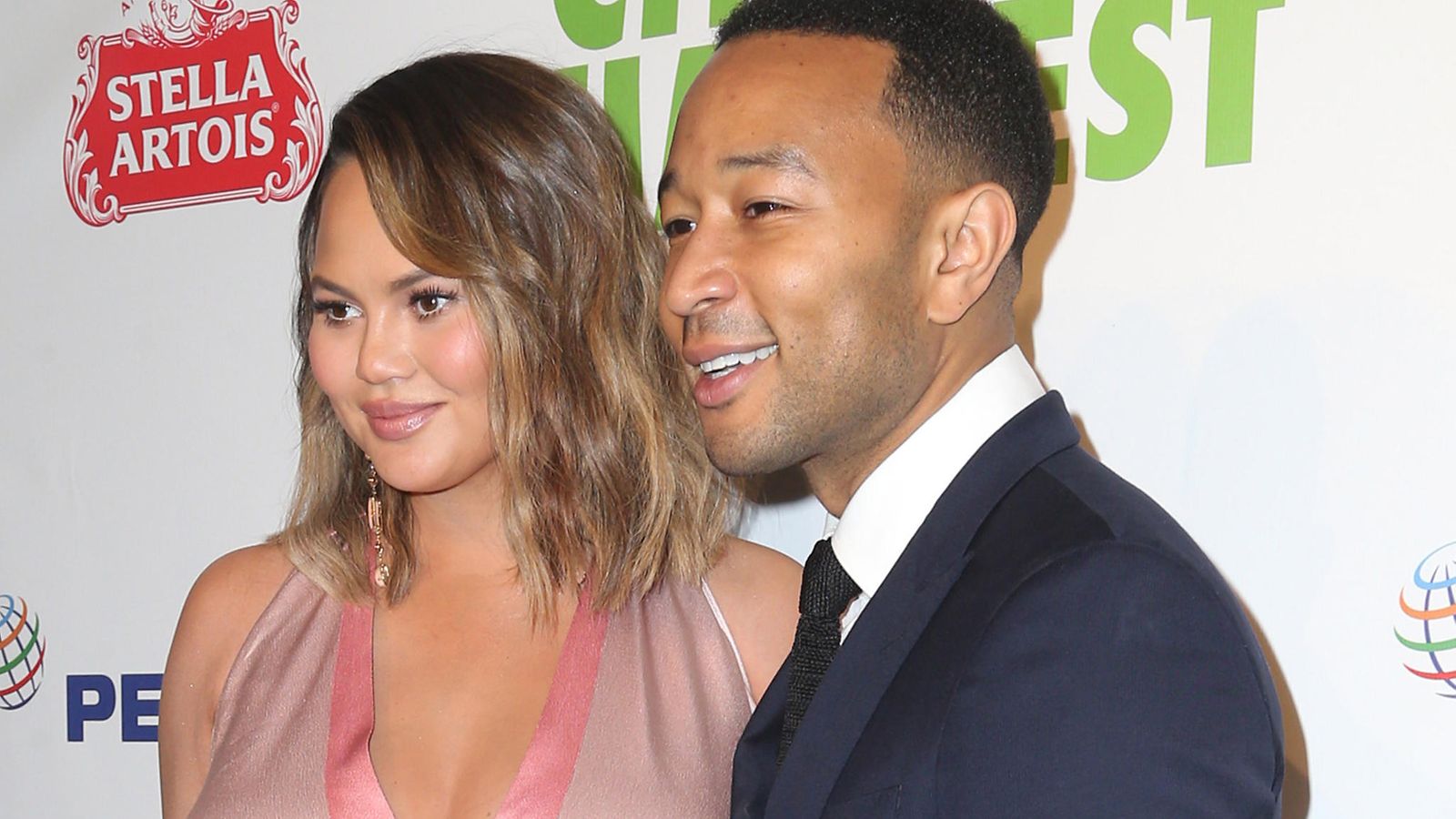 Chrissy Teigen ja John Legend 26.4.2018