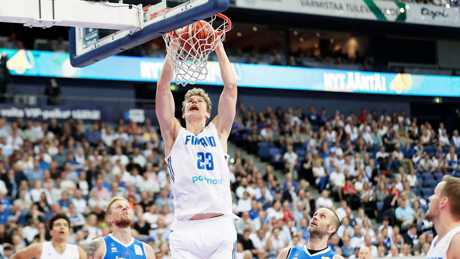 Lauri Markkanen, Susijengi