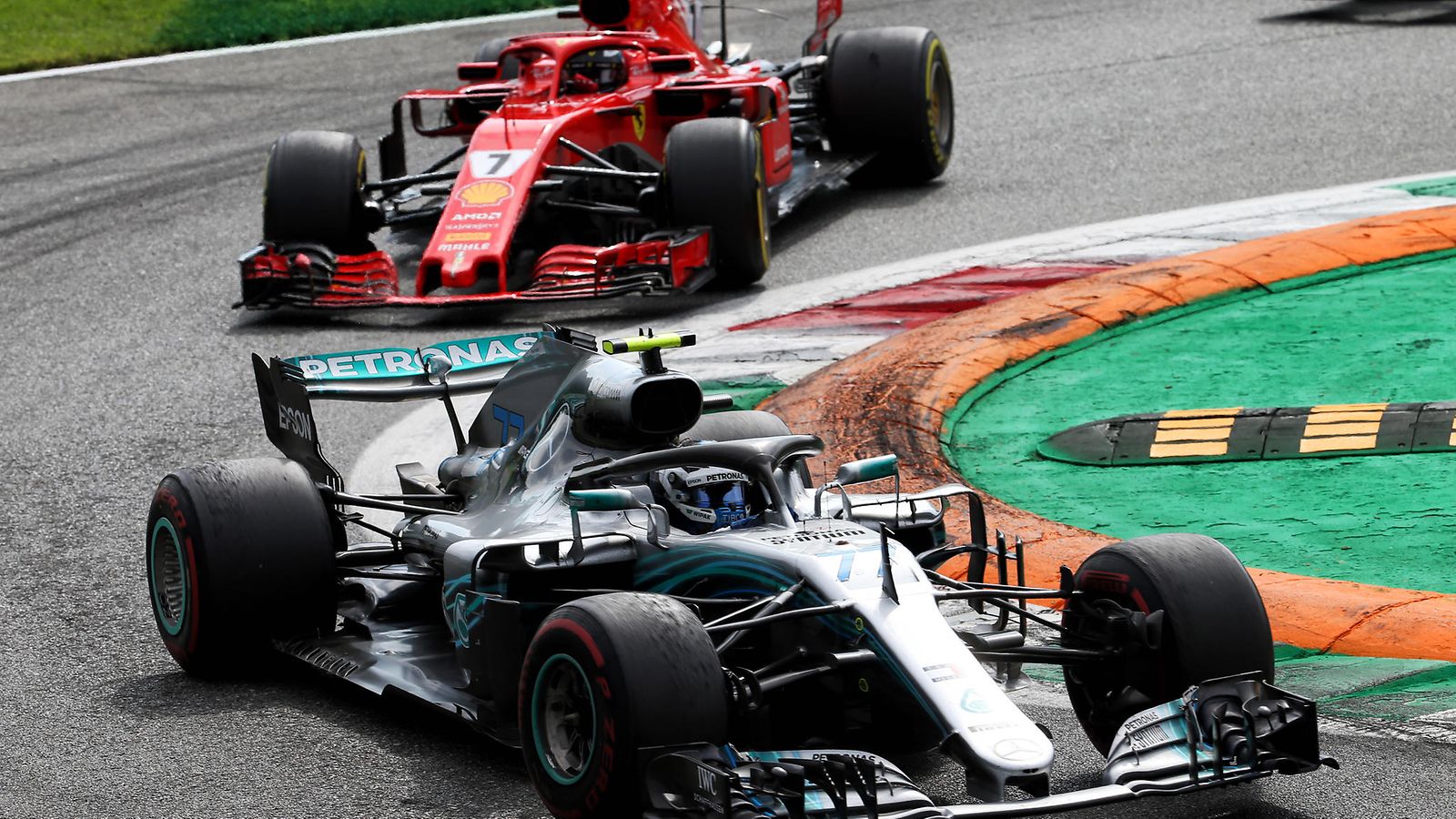 Kimi Valtteri ajavat peräkkäin monza