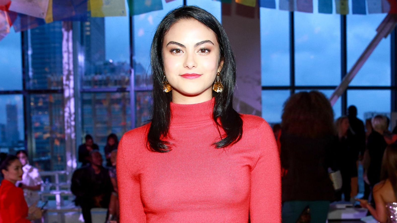 Camila Mendes