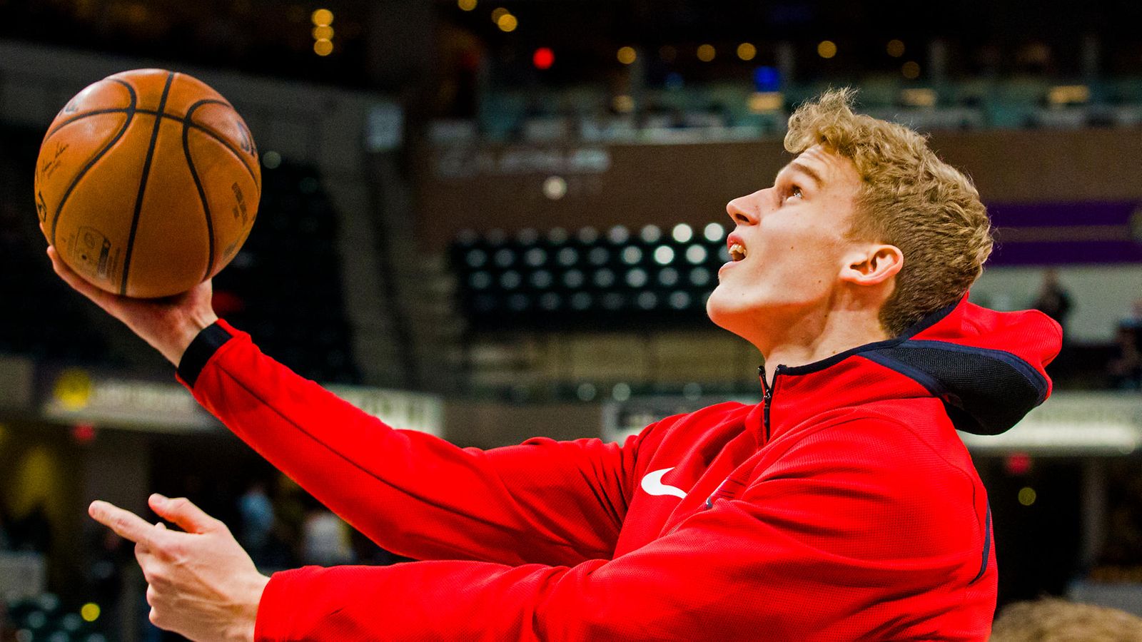 Lauri Markkanen (2)