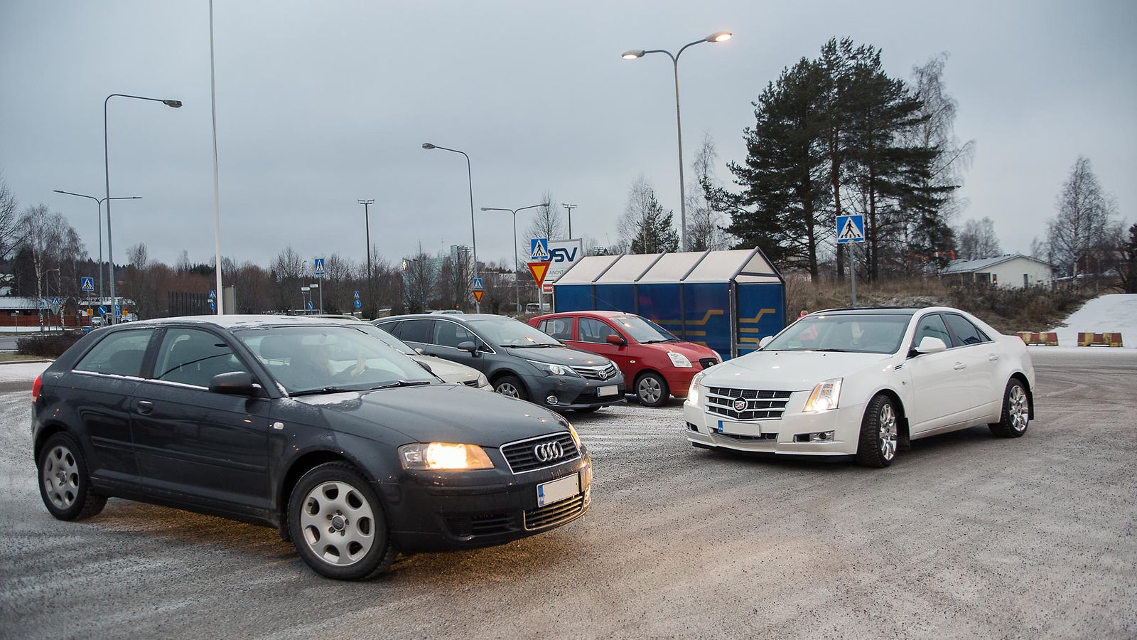 liikenne liikenneturvallisuus parkkipaikka