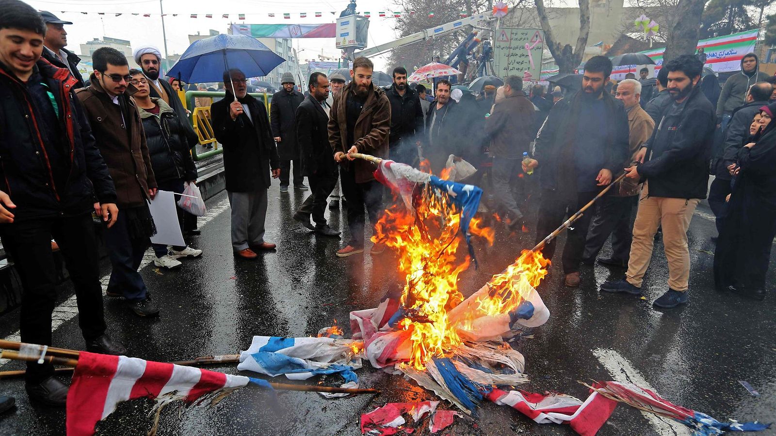 iran mielenosoitus LK