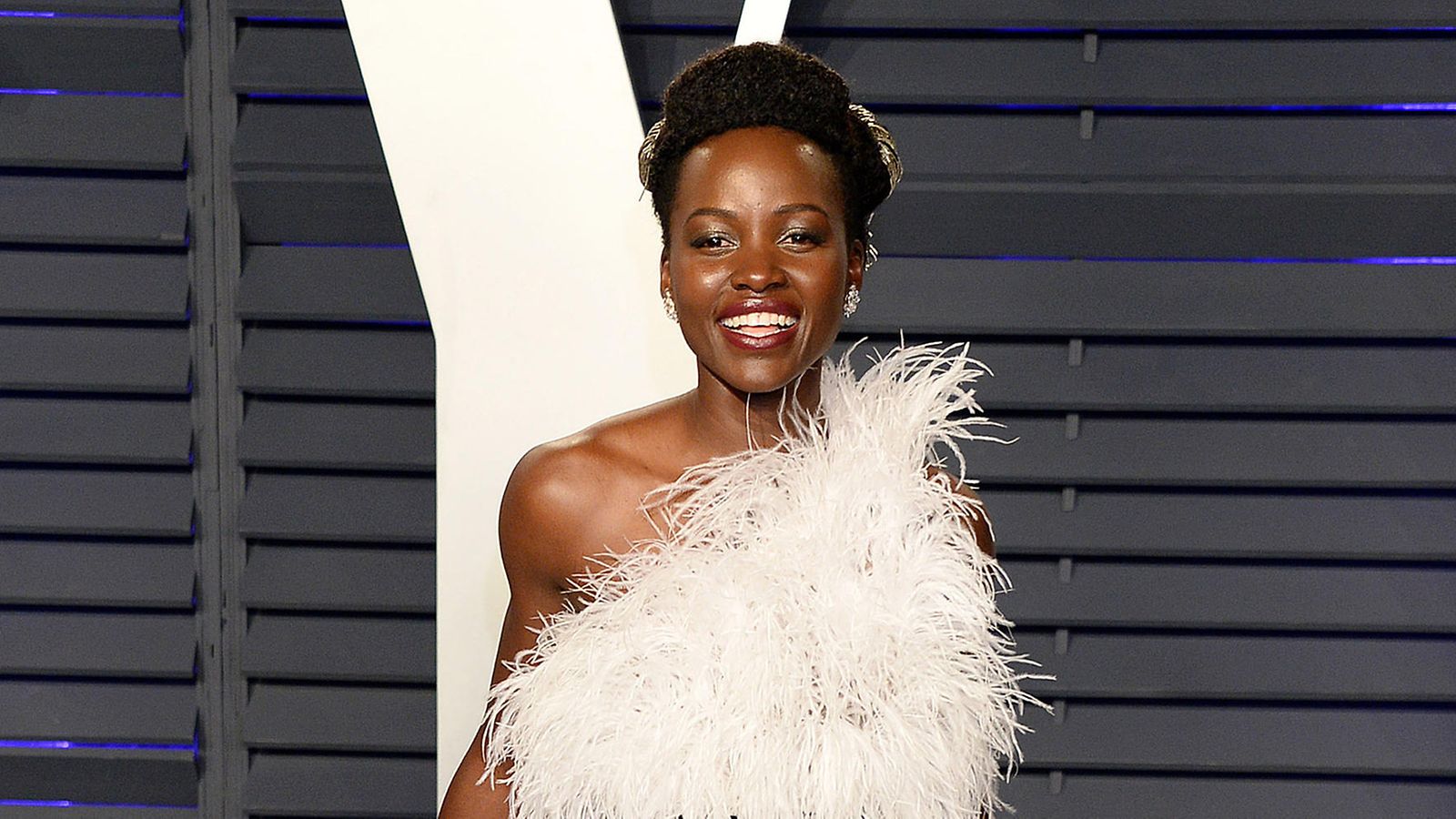 Lupita Nyong'o Vanity Fair Oscar Party 2019 (3)