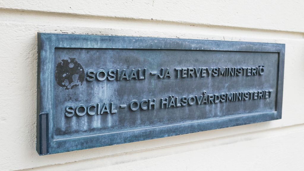 Kova vaatimus: STM:ää ei saa enää päästää päättämään elinkeinoelämän rajoitustoimista