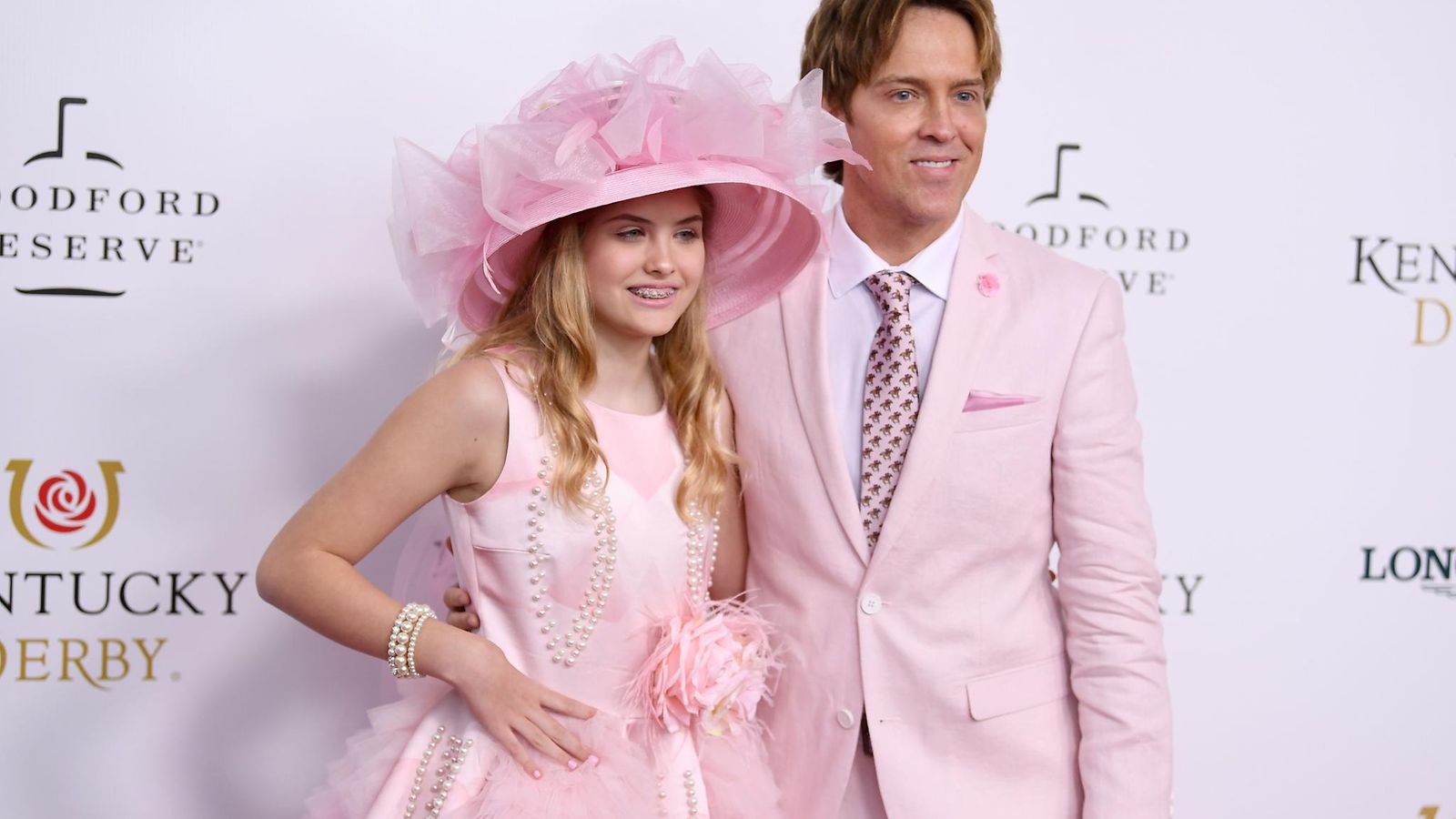 Danniellynn ja Larry Birkhead Kentucky Derbyssä vuonna 2019