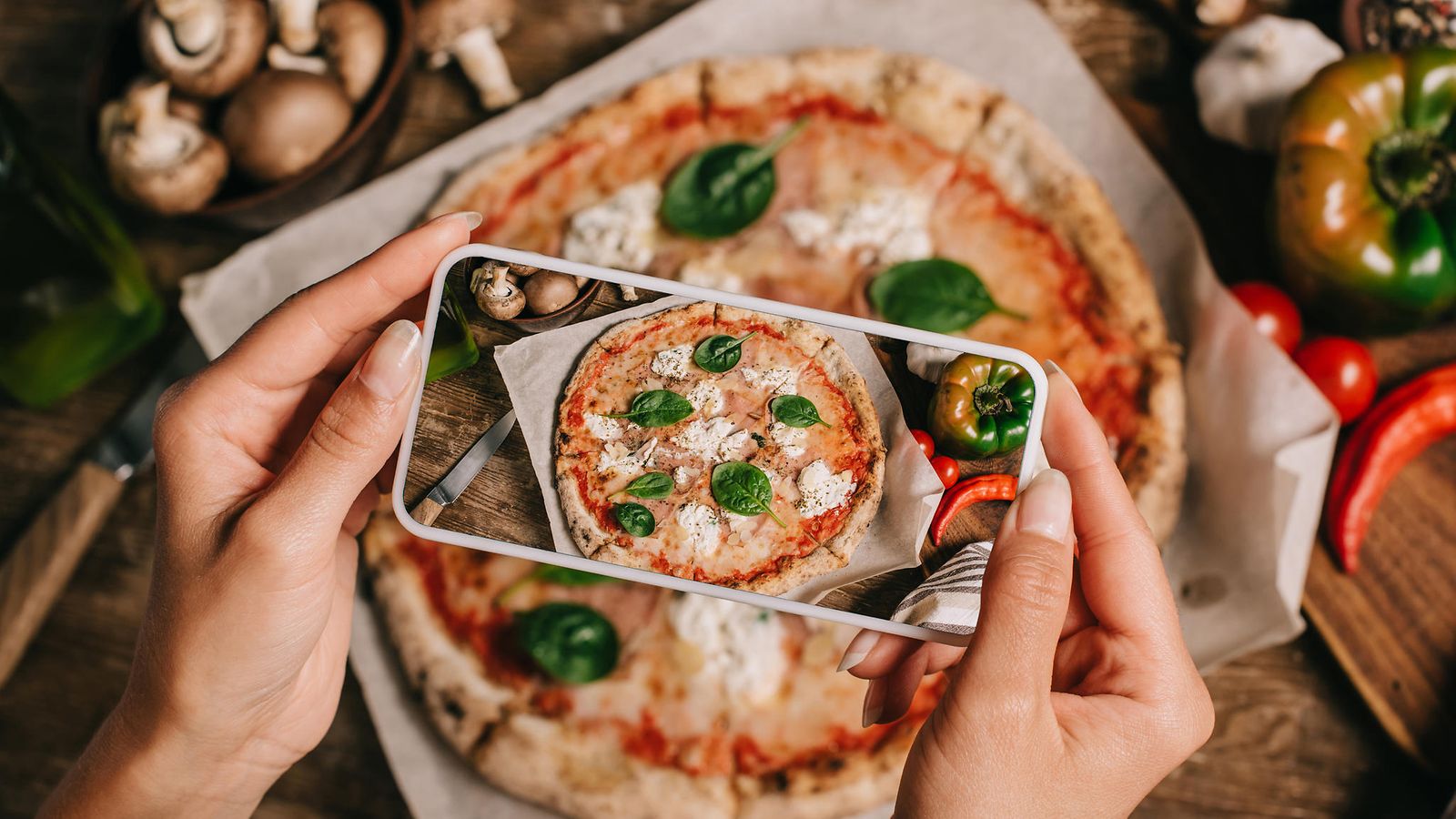 Ruokabloggaaja ruokakuvaus ravintola pizza