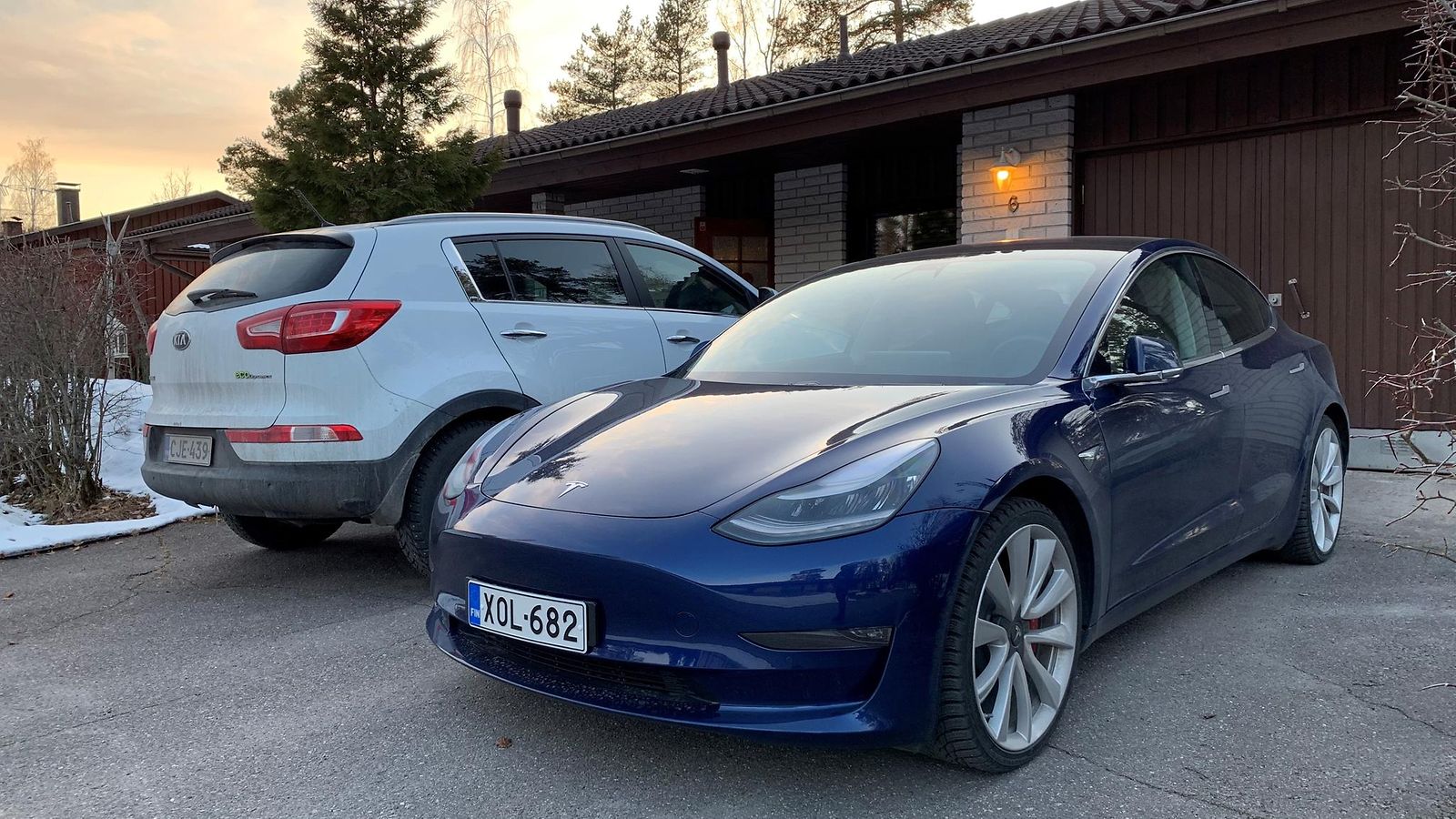 tesla model 3 (2)