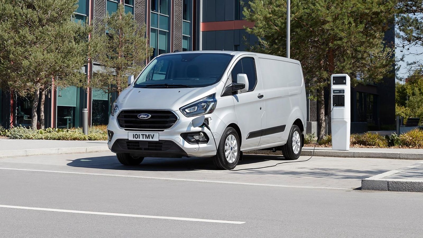 ford transit custom phev