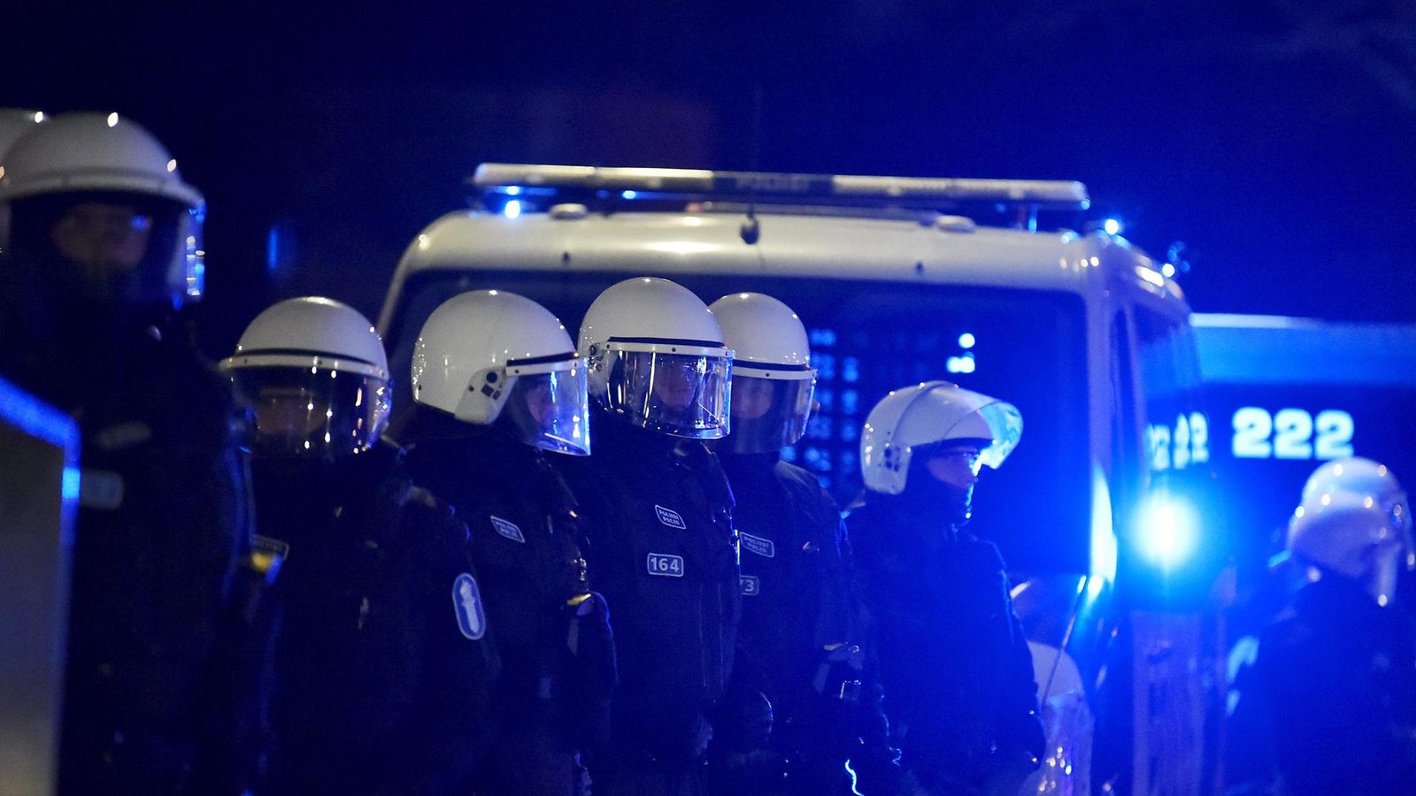 LK itsenäisyyspäivä mielenosoitus, poliisi