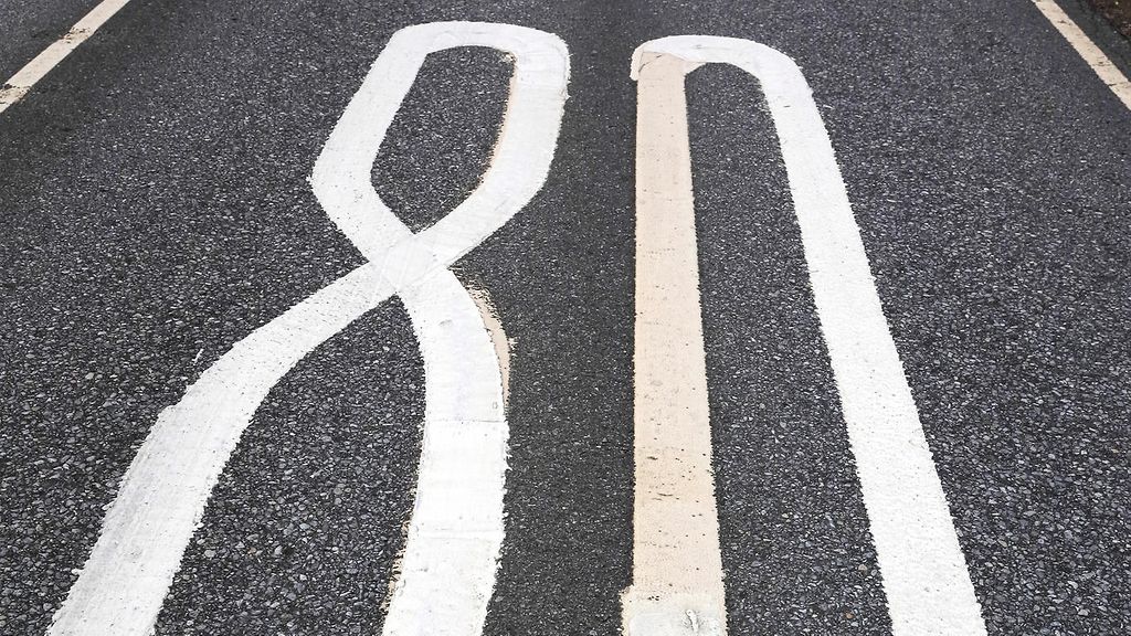 Bussikuski ohitteli ja ajoi vaarallisen holtittomasti valtatiellä – poliisi tutkii