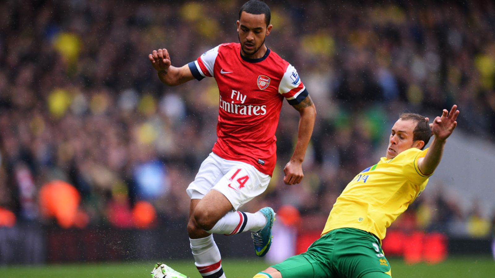 Theo Walcott (vas.), Steven Whittaker