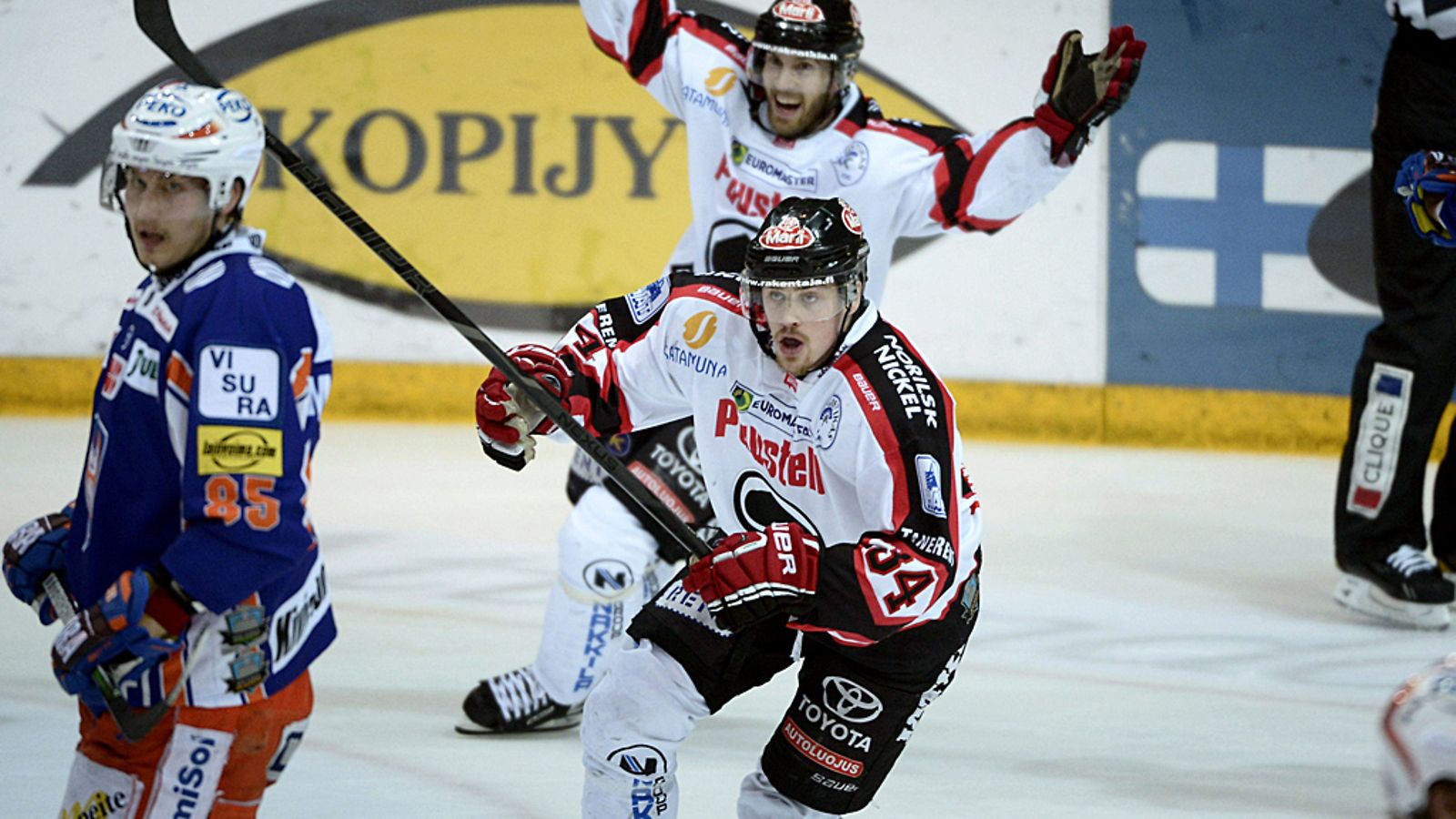 Ässät on noussut hetkeksi 1-1-tilanteeseen.