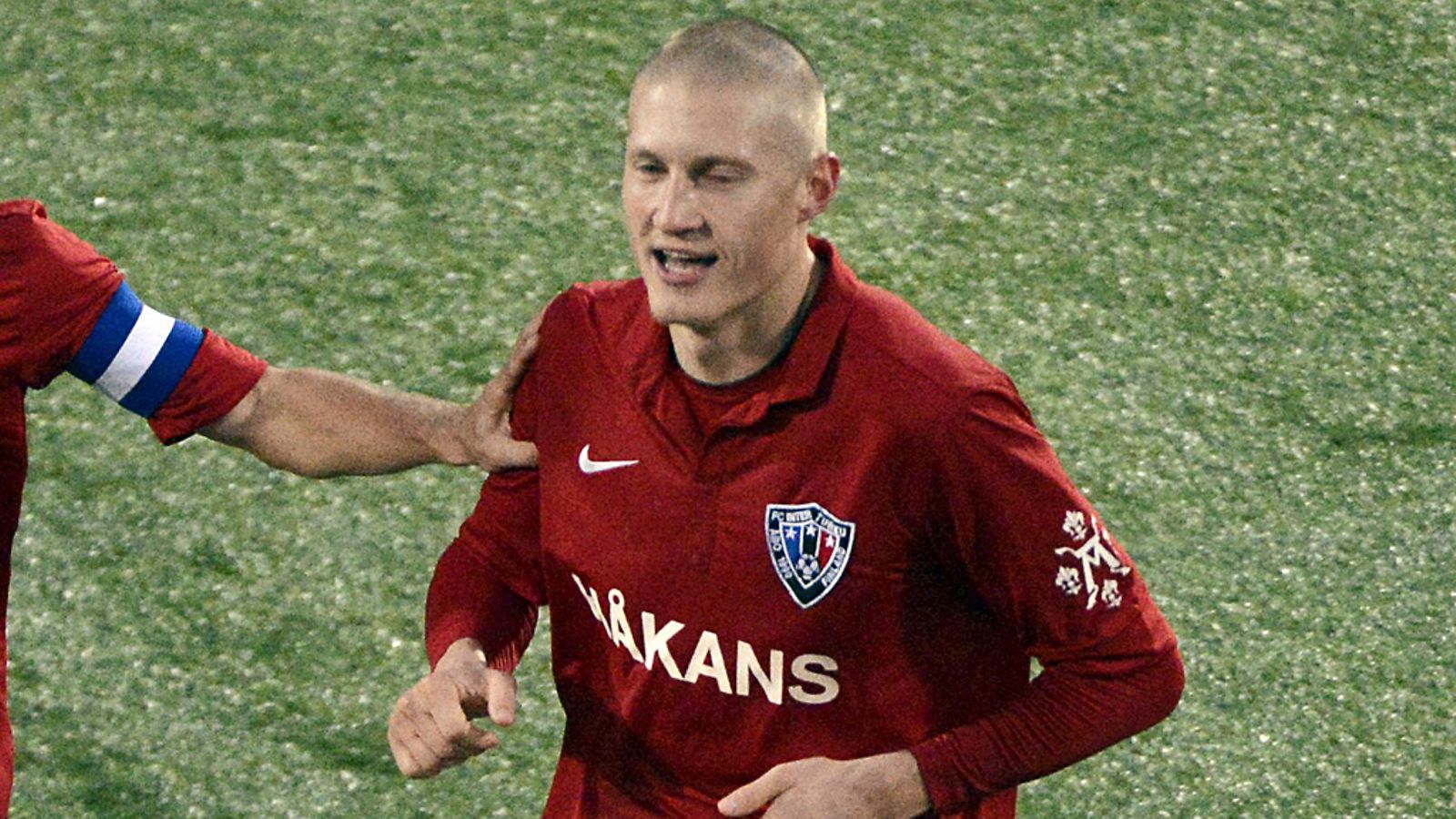 Joni Kauko Inter-paidassa.