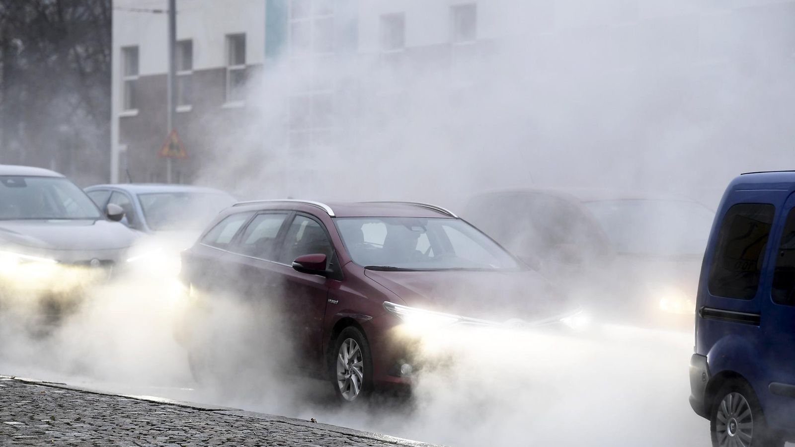 auto helsinki vesisade korona