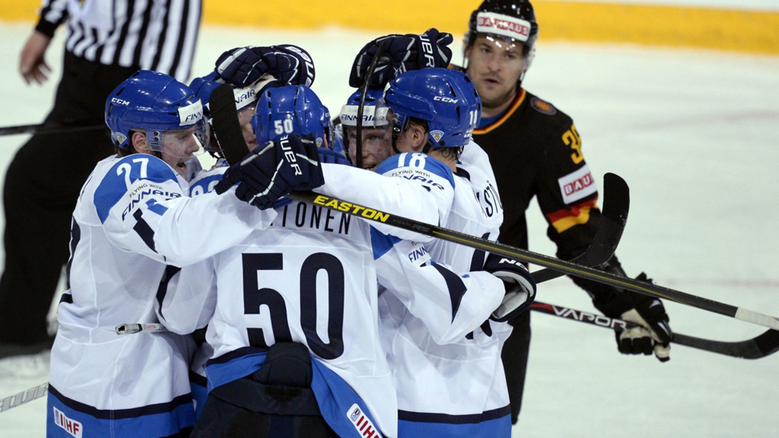 Suomi juhlii