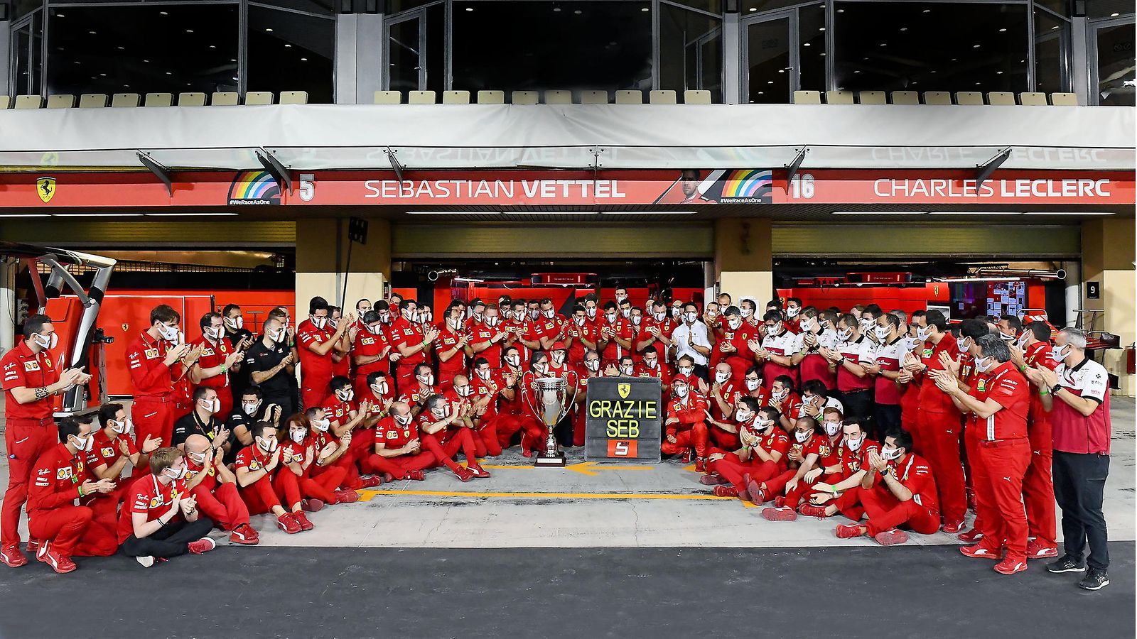 20075-abu-dhabi-gp-race