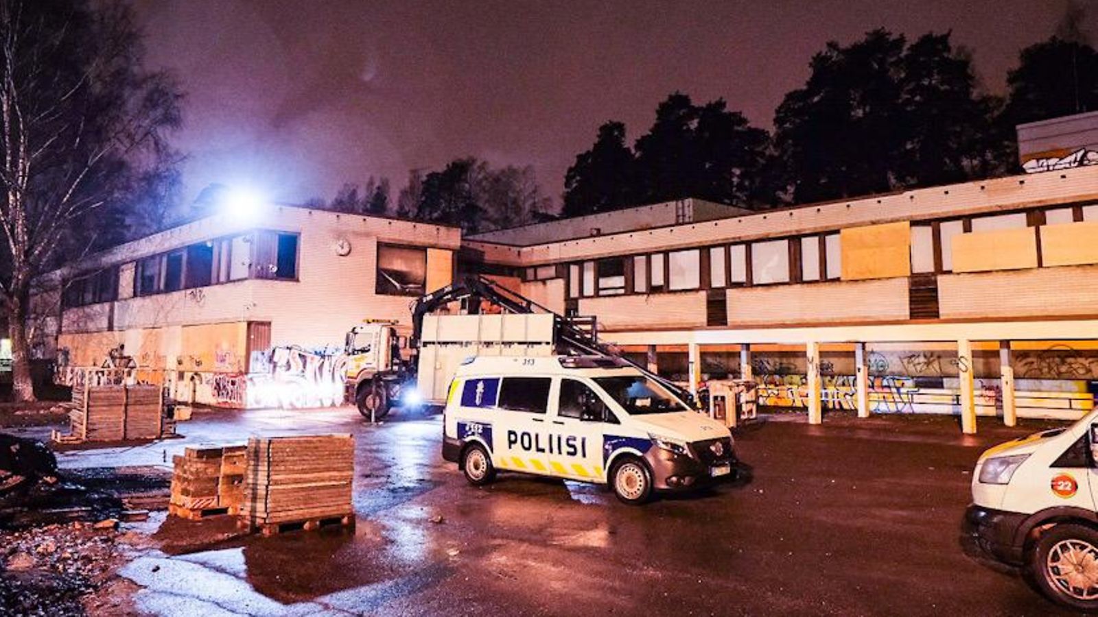 Poliisi Jakomäen koulu 15.12.