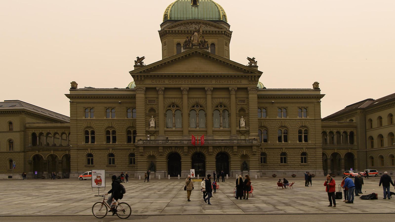 AOP Sahara hiekka Sveitsi Bern