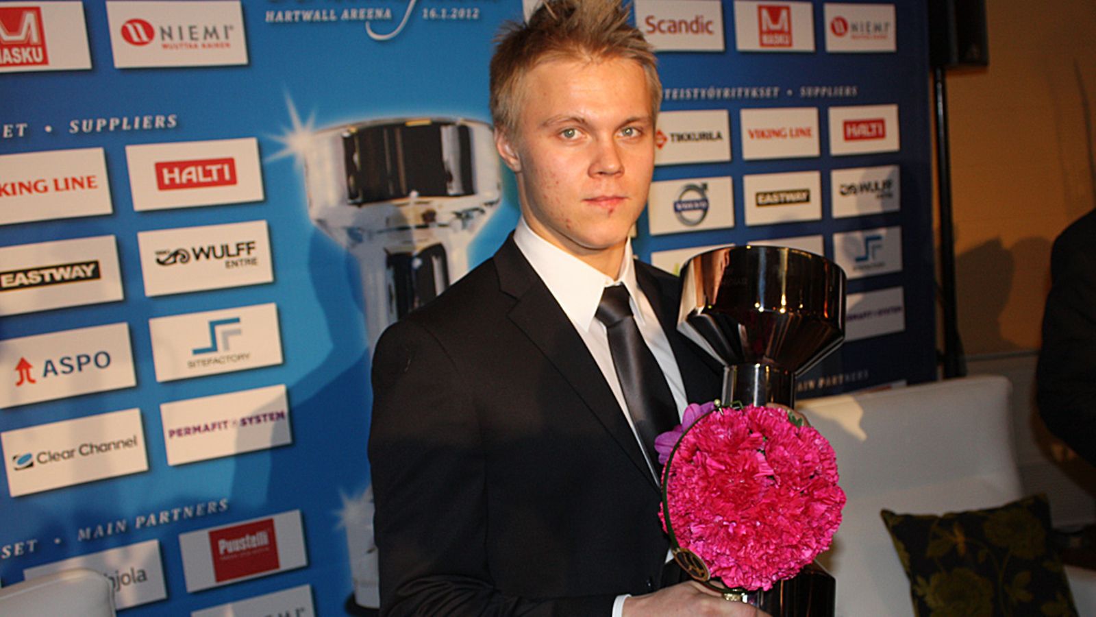 Mikael Granlundin ilmaveivimaali palkittiin urheilugaalassa