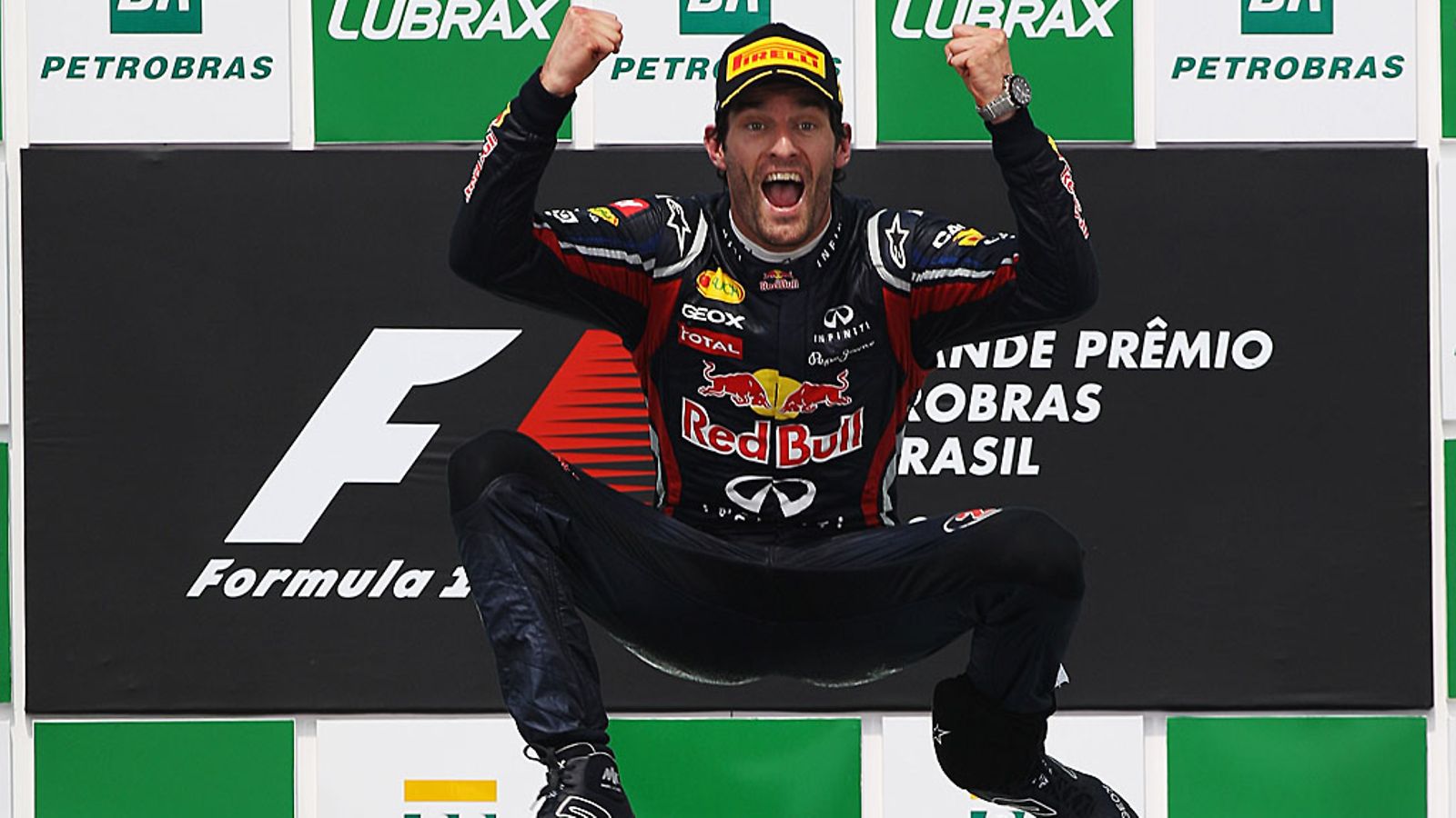 Mark Webber juhlii Brasilian GP:n voittoaan