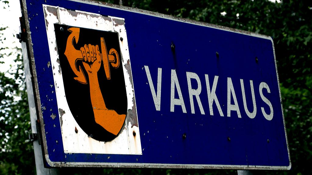 Huoltoaseman sisäkatto romahti Varkaudessa – työnt