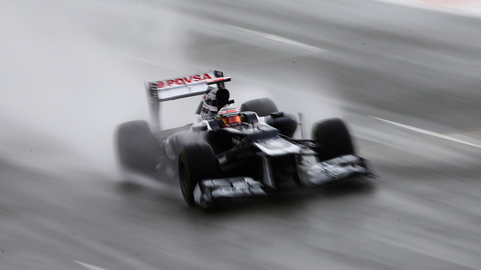Pastor Maldonado Silverstonen GP:ssä.