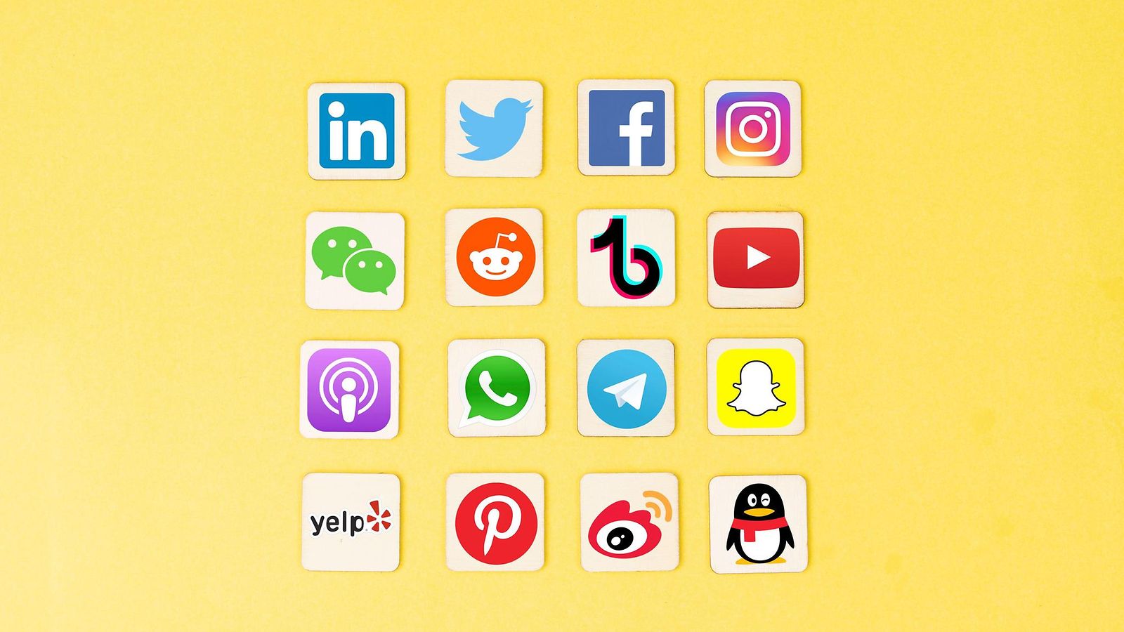 AOP sosiaalinen media, tiktok, youtube, instagram