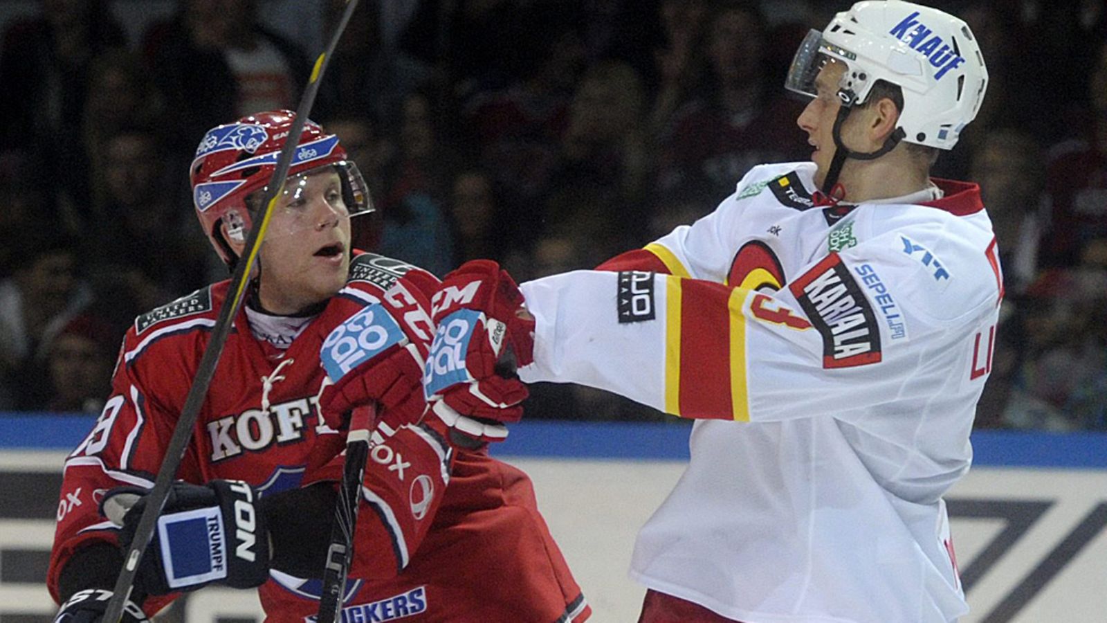 HIFK:n Roope Talaja ja Jokereiden Petteri Lindbohm