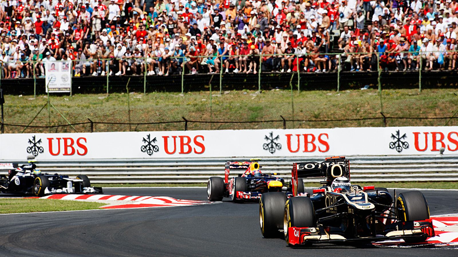 Kimi Räikkönen jätti Unkarissa Red Bullit taakseen.
