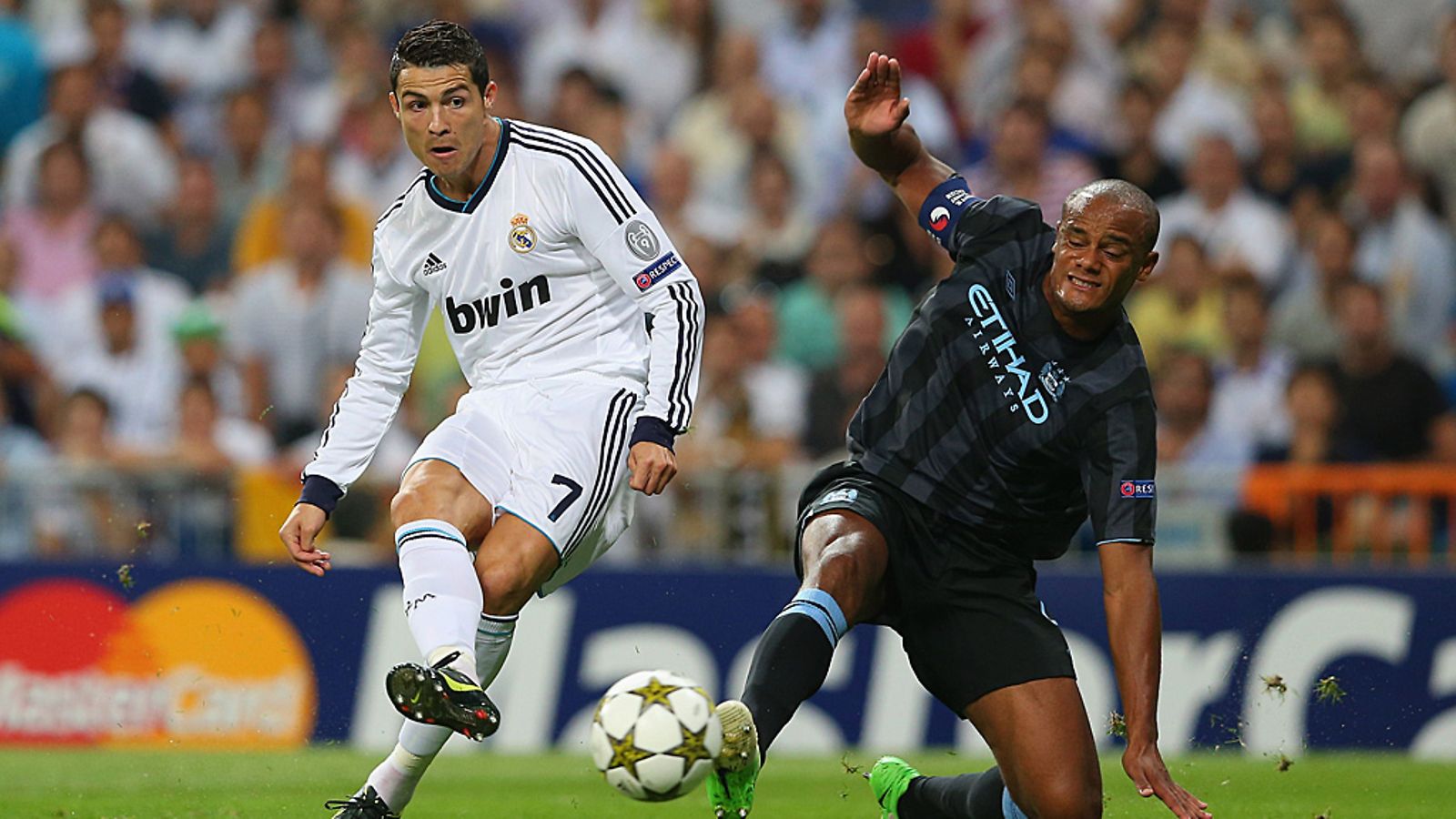 Cristiano Ronaldo laukoo.