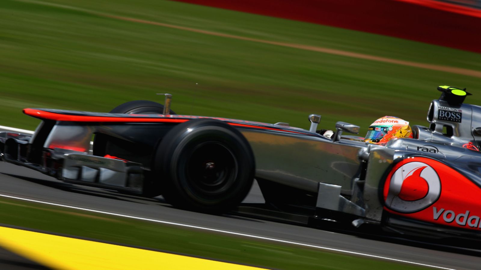 McLarenin keula poikkeaa muista autoista
