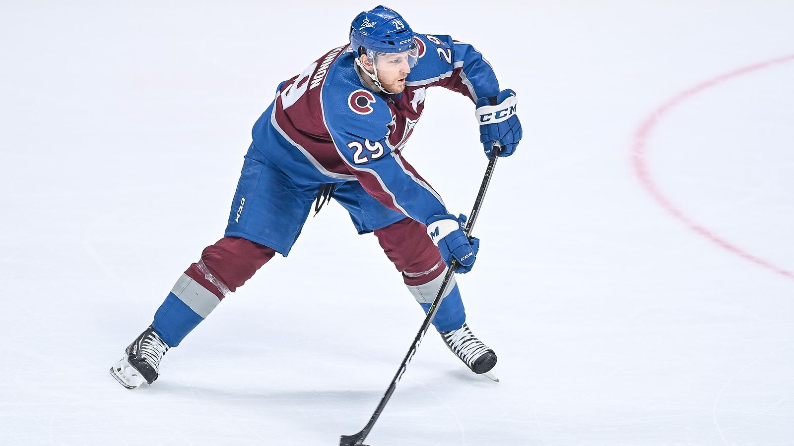 Nathan MacKinnon
