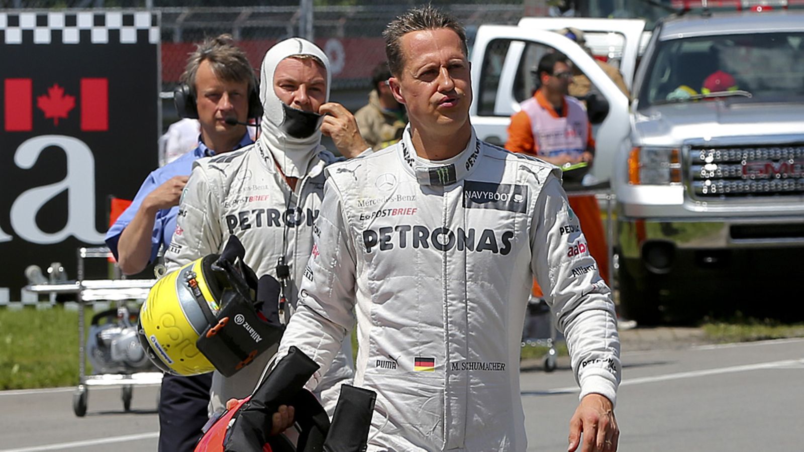 Michael Schumacher joutui keskeyttämään Kanadassa