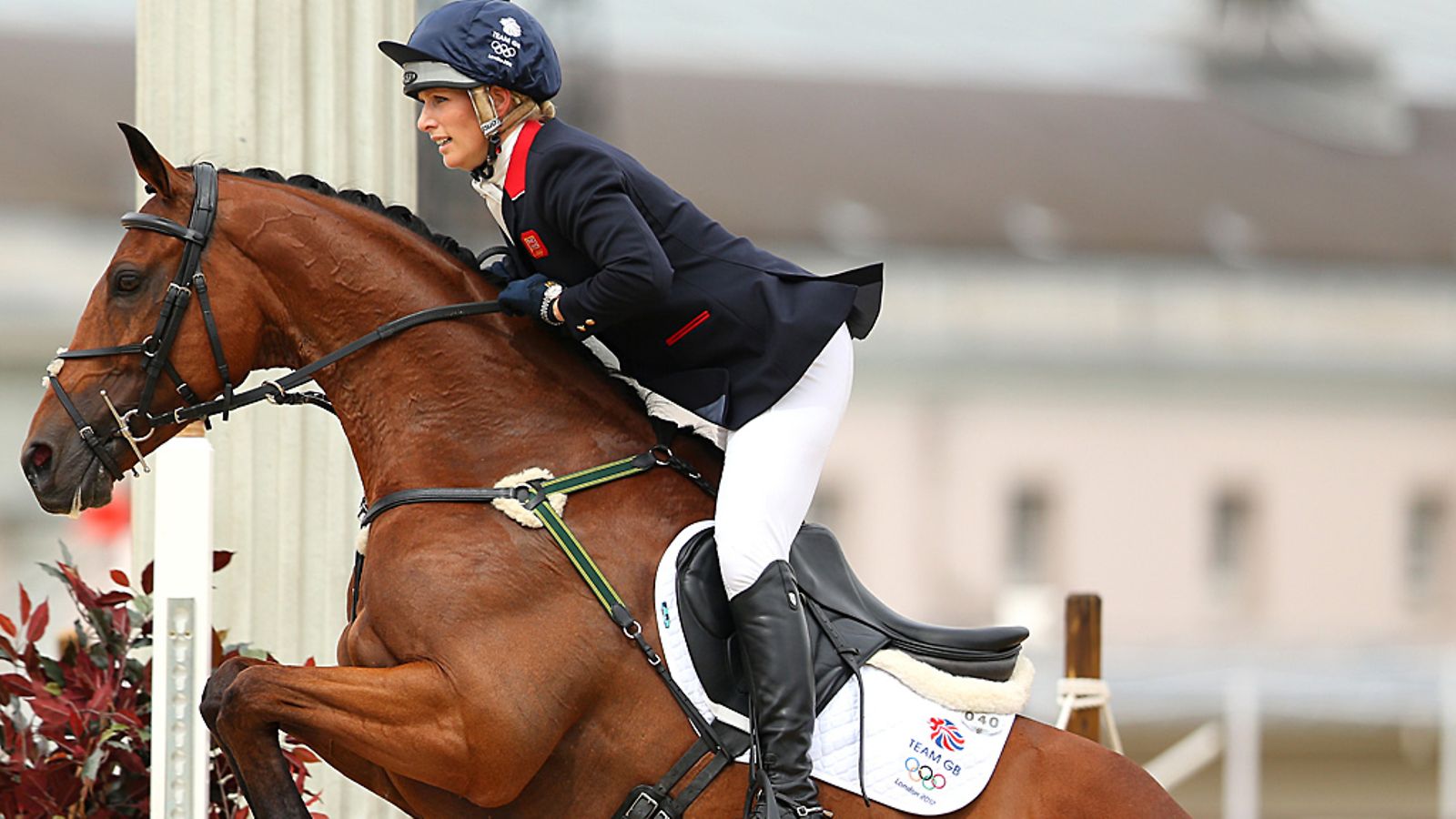 Zara Phillips olympiaratsastuksessa tiistaina.