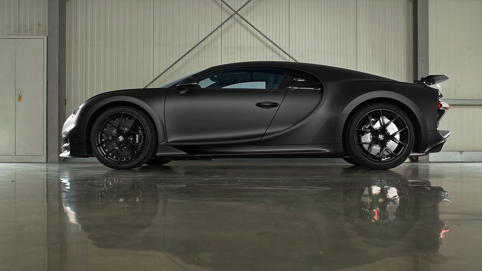 aop bugatti chiron (1)