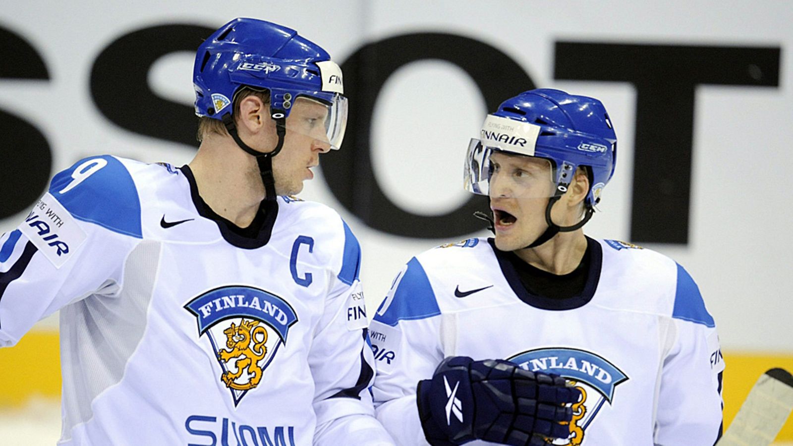 Mikko Koivu ja Niko Kapanen MM-kisoissa 2011.