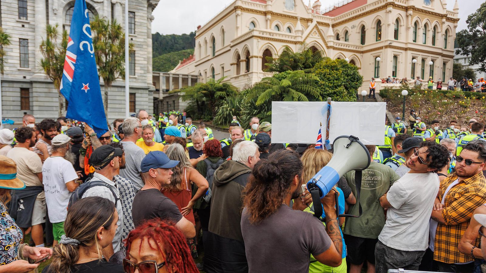 AOP Wellingtonin protestoijat