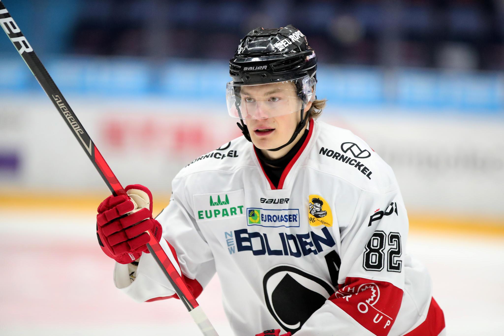 Alexander Ruuttu jäähy 2 minuuttia