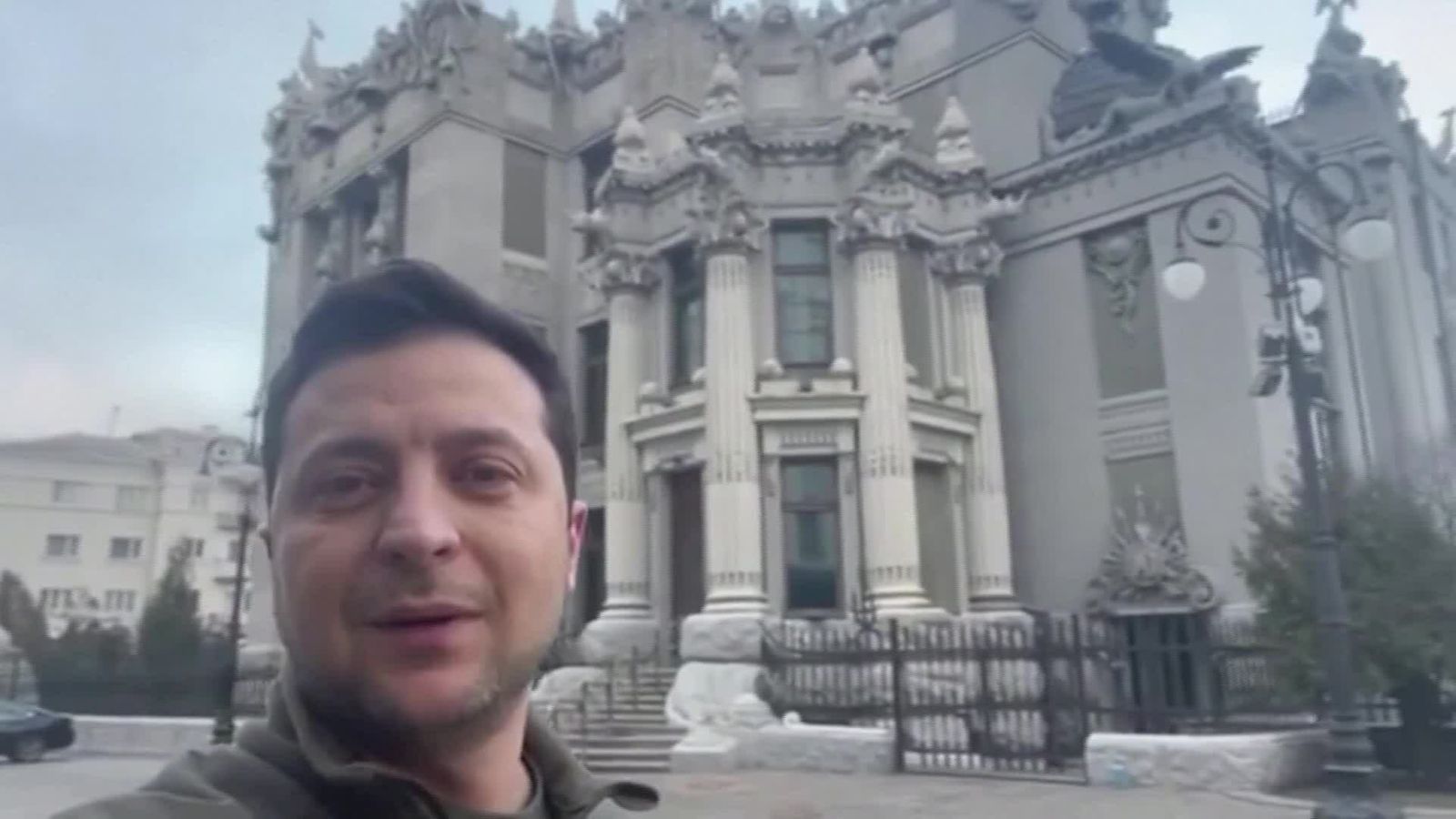 2602-zelenskyiselfie