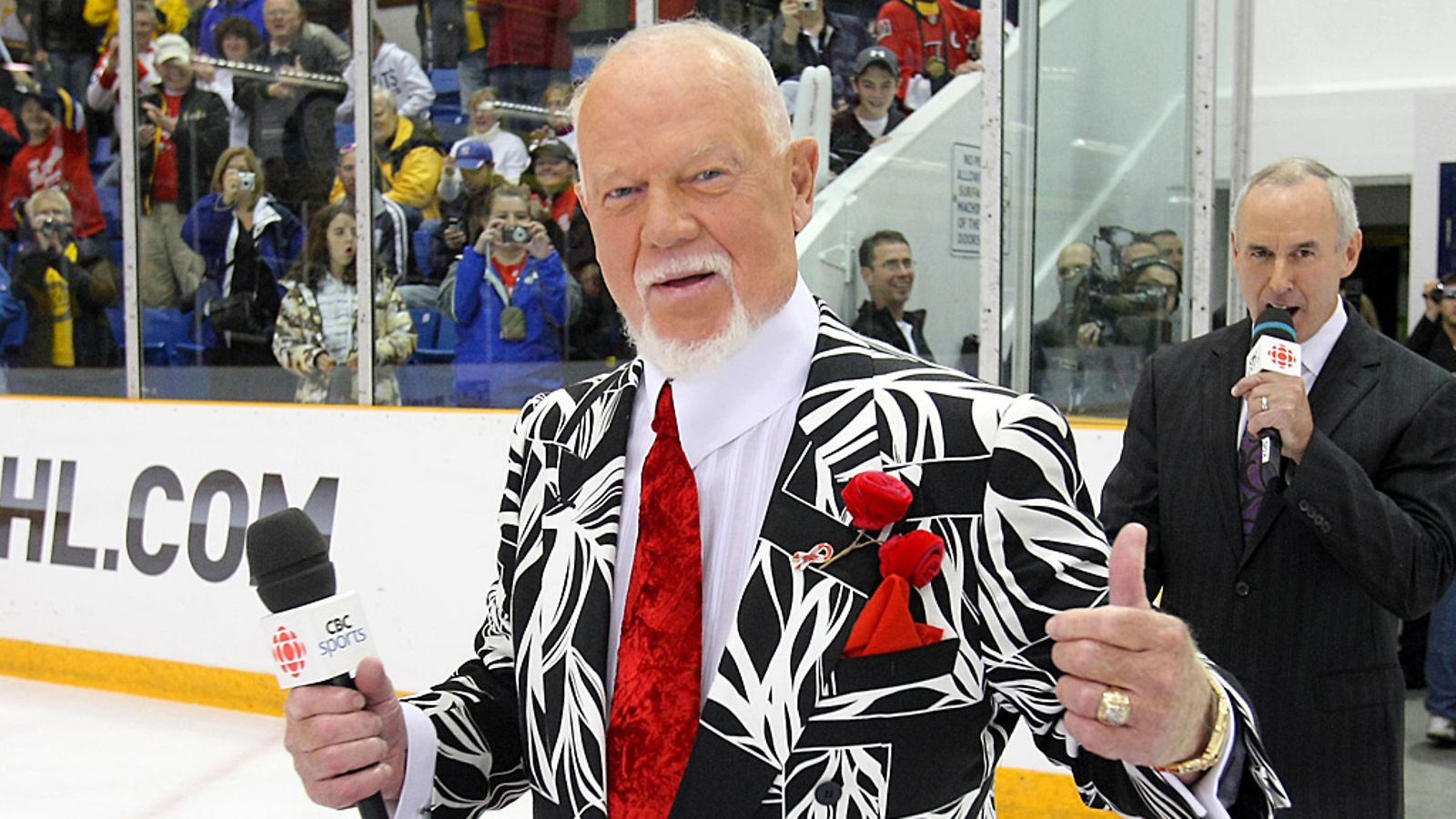 Don Cherry on värikäs kiekkopersoona.