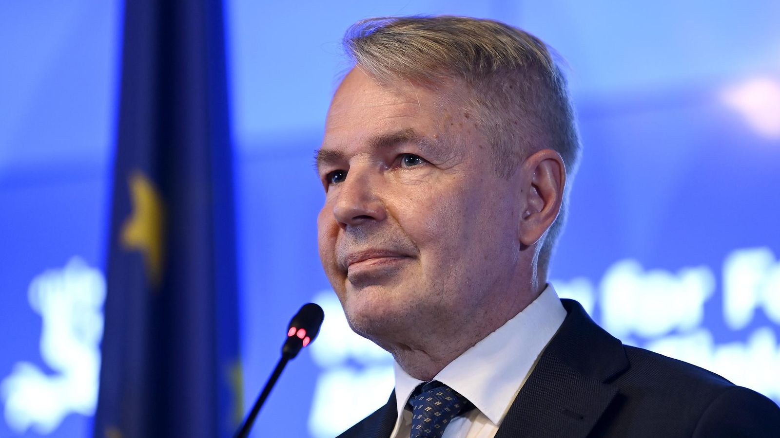 LK 3.4.2022 Ulkoministeri Pekka Haavisto Helsingissä 31.3.2022.