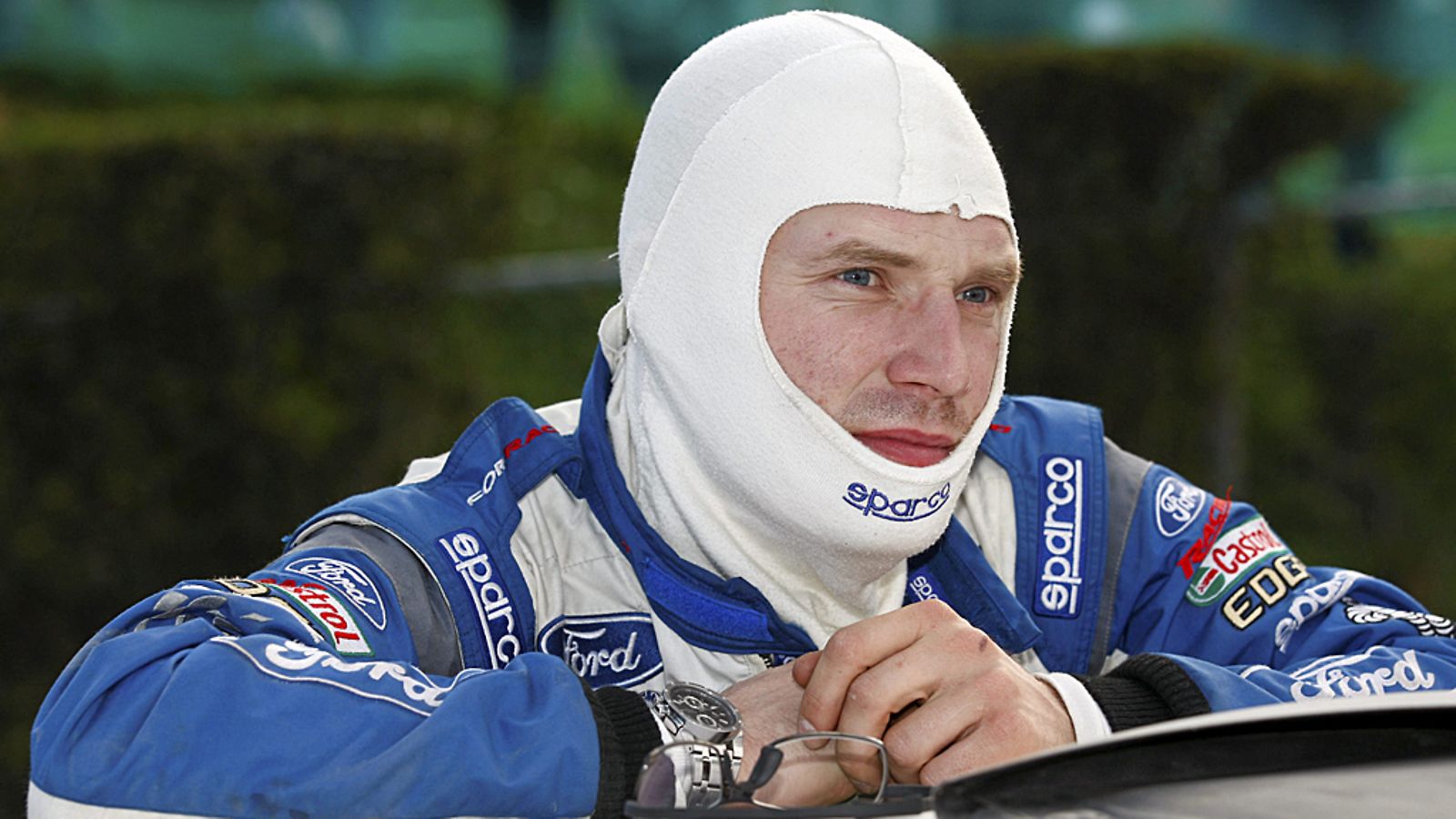 Jari-Matti Latvala mietteliäänä Portugalissa.