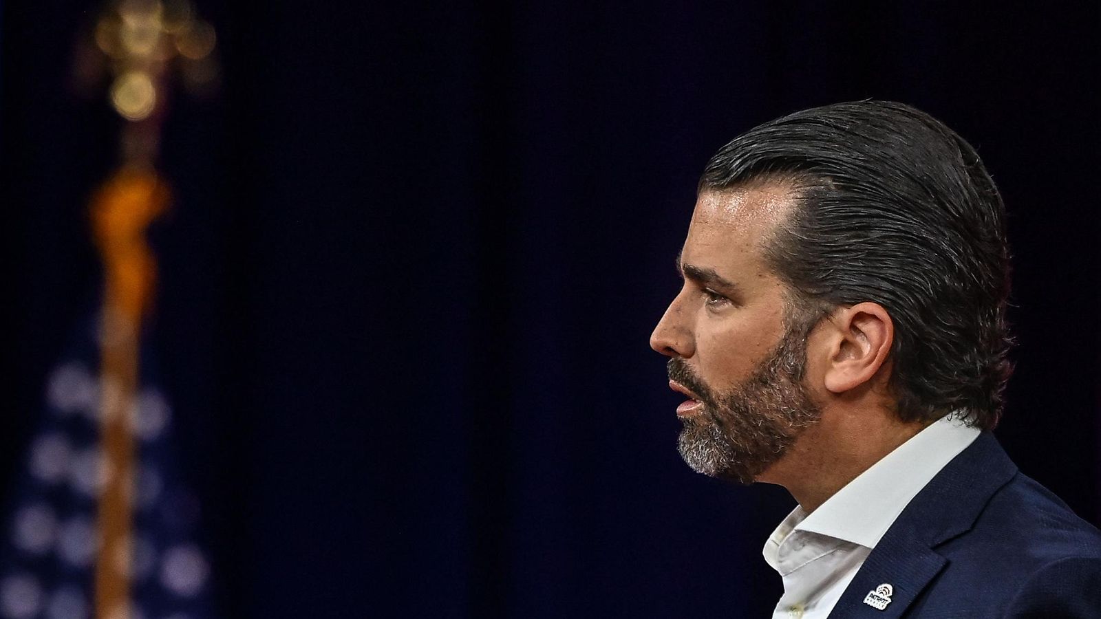 Donald Trump jr. puhumassa USA:n konservatiivien CPAC-konferenssissa 27. helmikuuta 2022.