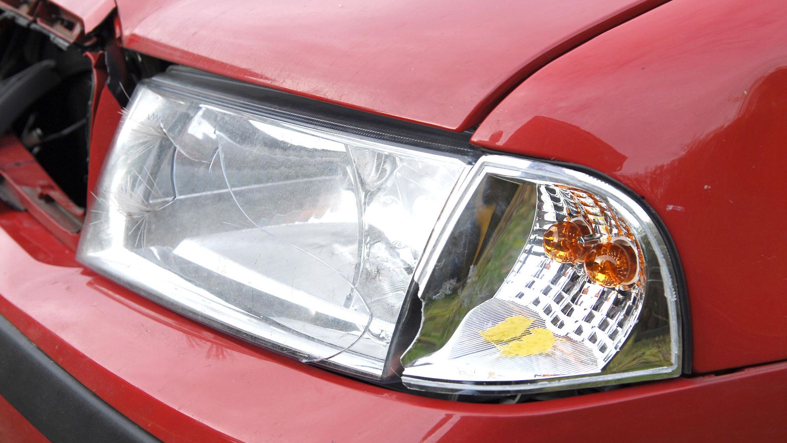 aop peurakolari autokolari peltikolari