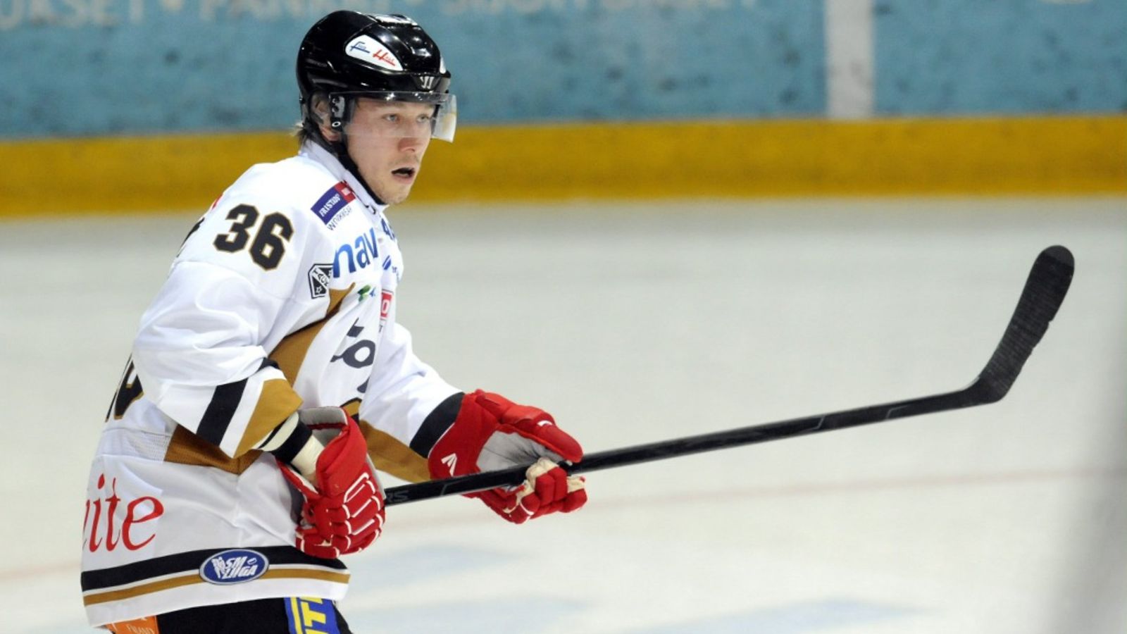 Kärppien Jussi Jokinen jääkiekon SM-liigan ottelussa Blues vs Kärpät Espoossa 27. syyskuuta 2012.
