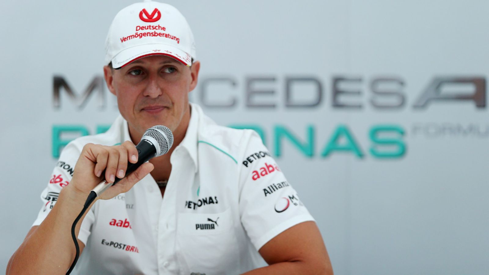 Michael Schumacher ilmoitti lopettamisestaan