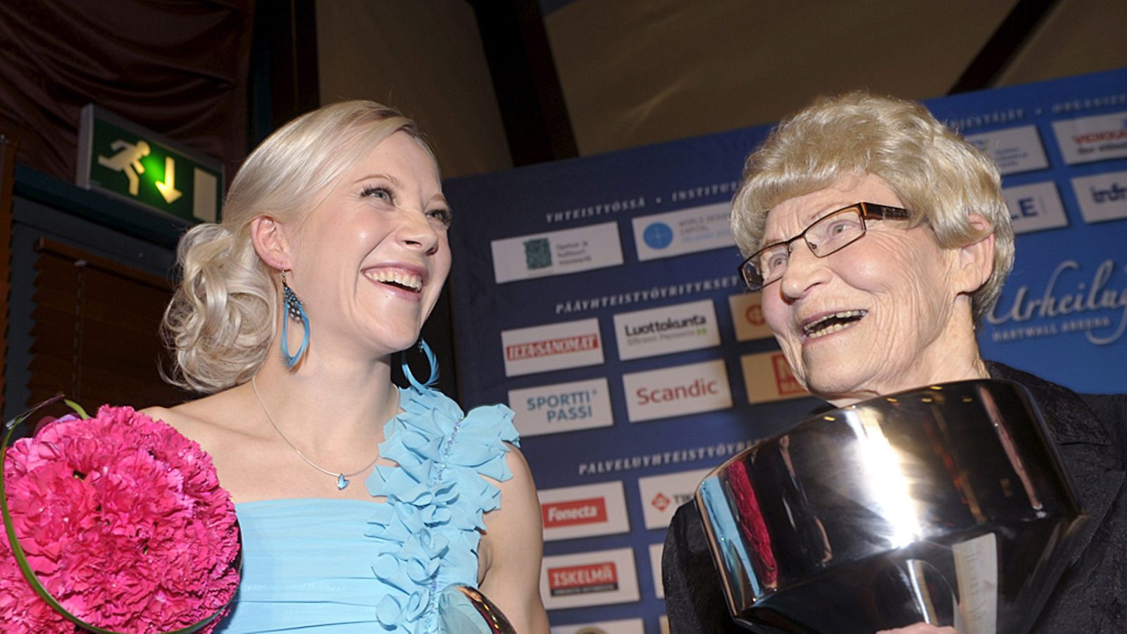 Kaisa Mäkäräinen ja Siiri Rantanen.