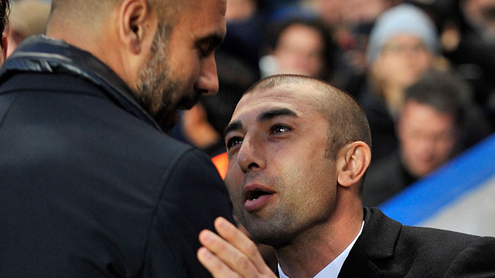 Roberto Di Matteo kättelee ottelun päätteeksi Pep Guardiolaa.